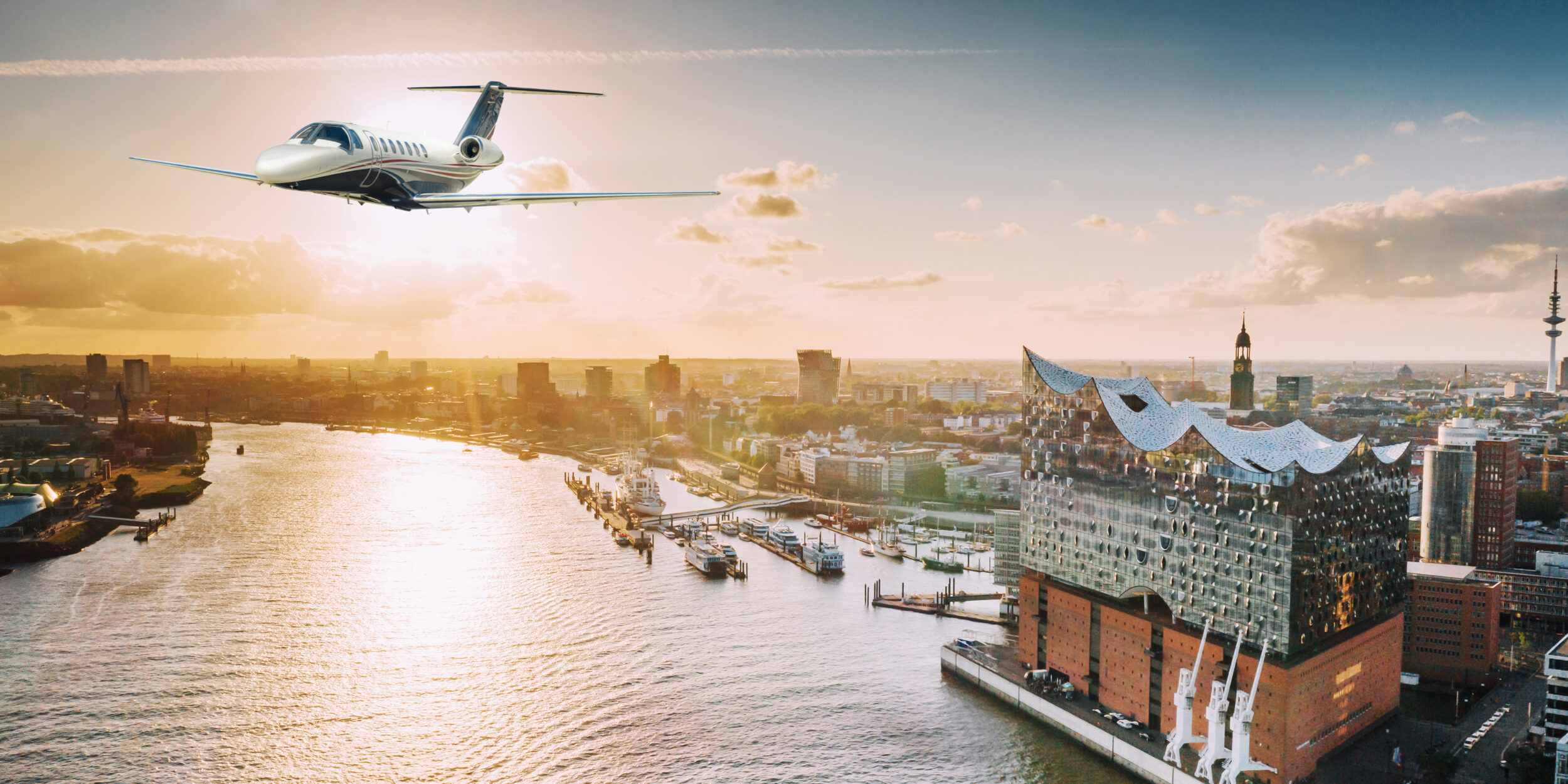 E-Aviation - Base Hamburg Privatjet Charter